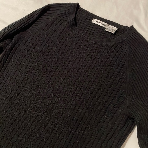 Crop Top Sweater - Picture 2 of 3